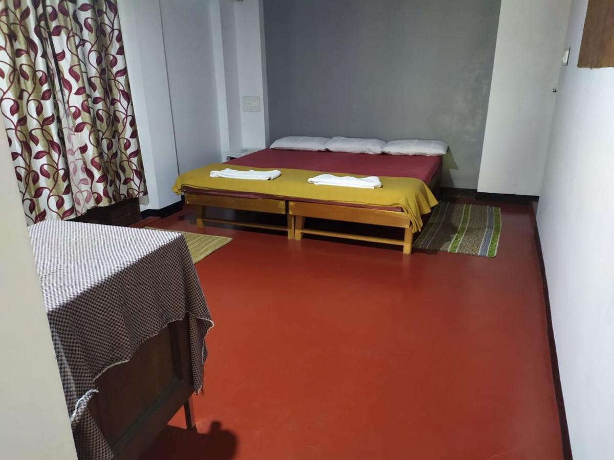 Ambadi's Apartment Pallipuram Bagian luar foto