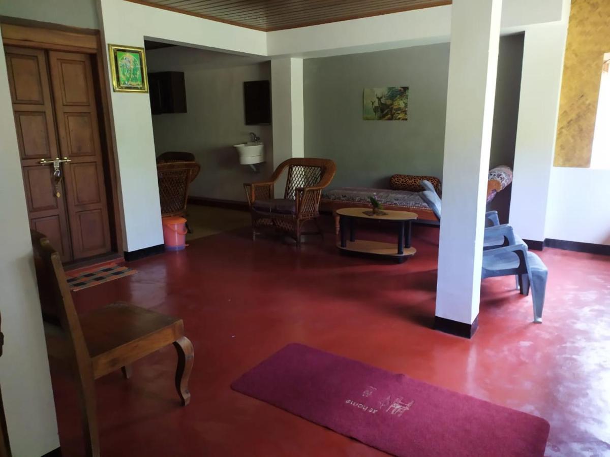 Ambadi's Apartment Pallipuram Bagian luar foto