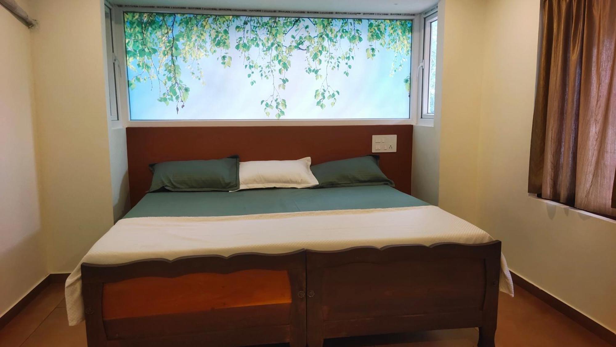 Ambadi's Apartment Pallipuram Bagian luar foto