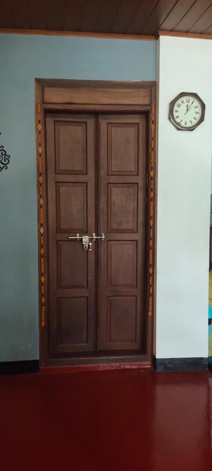 Ambadi's Apartment Pallipuram Bagian luar foto